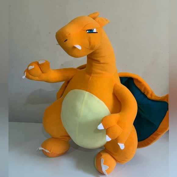 Pokemon Charizard Plush 20 Inches Adjustable Wings - Picture 1 of 2